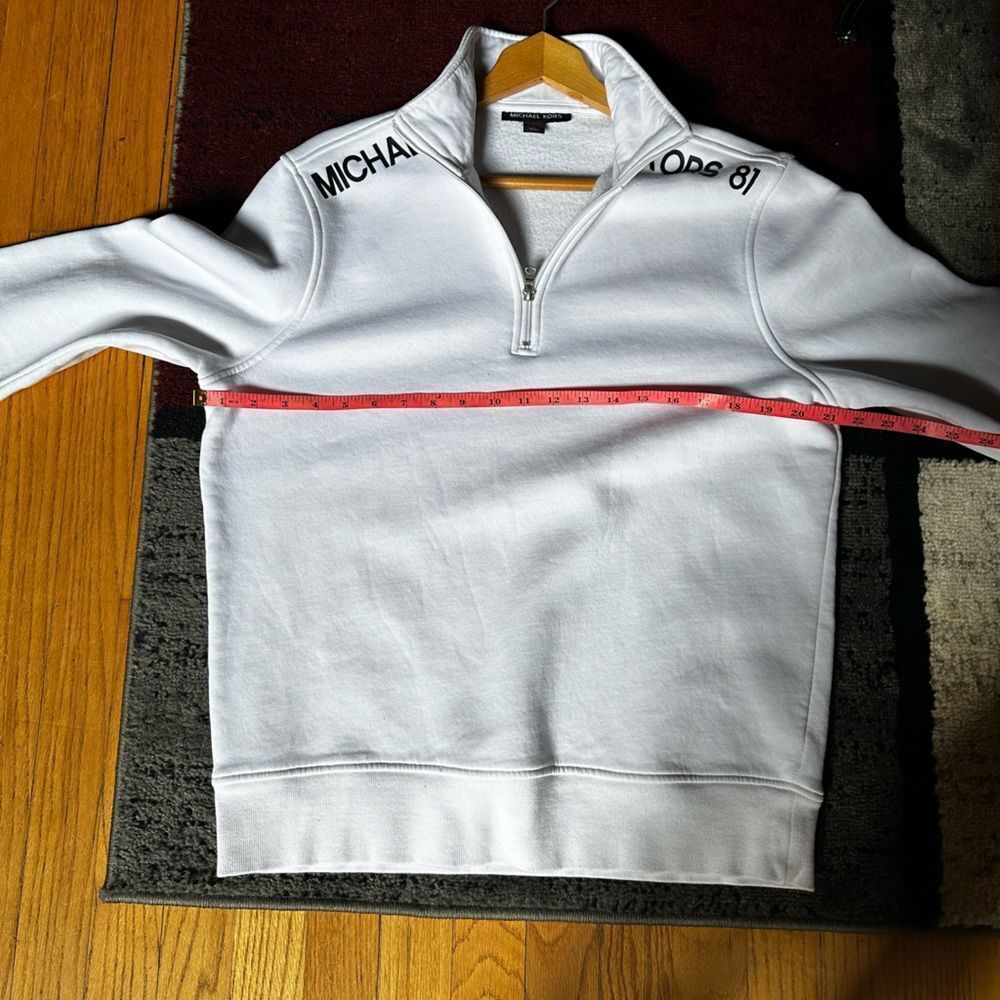 Michael Kors Classic White Pull Over - Picture 6 of 13
